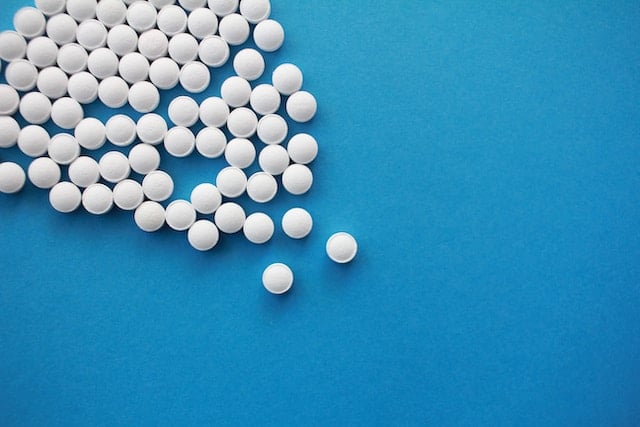 La puissance des opiacés : le sevrage, les médicaments et les risques